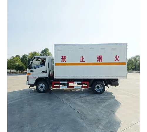 Camion JAC 4*2 pentru mărfuri periculoase și explozibili