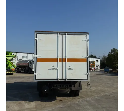 Camion JAC 4*2 pentru mărfuri periculoase și explozibili