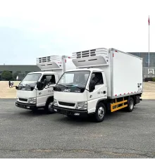 Camion frigorific mic JMC de 4 tone