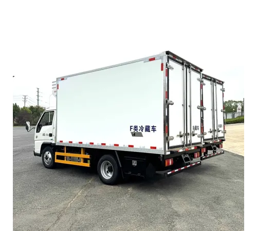 Camion frigorific mic JMC de 4 tone