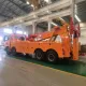 Camion evacuator Shacman 8x4 cu macara rotatorie 20 tone