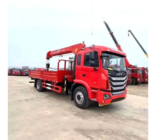 Macara pe camion JAC 4x2 cu braț telescopic 7 tone