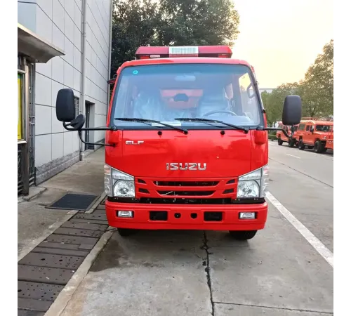 Camion de pompieri ISUZU 3000 L