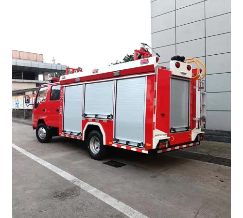 Camion de pompieri ISUZU 3000 L