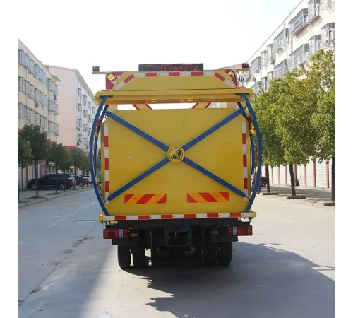Camion cu pernă anti-coliziune JMC 80K