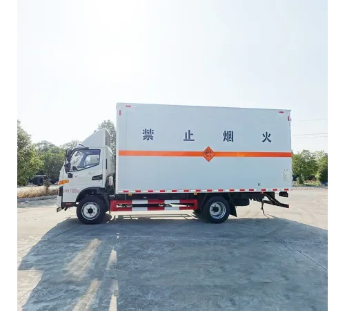 Camion transport mărfuri periculoase JAC 4x2