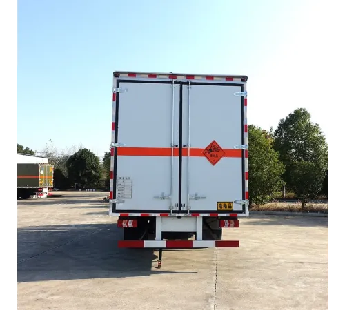 Camion transport mărfuri periculoase JAC 4x2