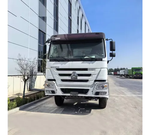 Camion basculant HOWO 6x4 zece roți