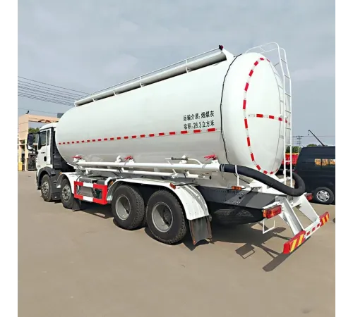 Cisterna Materiale Pulverulente HOWO 8x4 30 m³