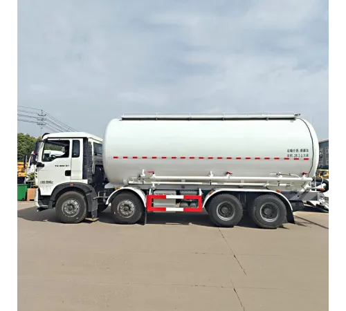 Cisterna Materiale Pulverulente HOWO 8x4 30 m³