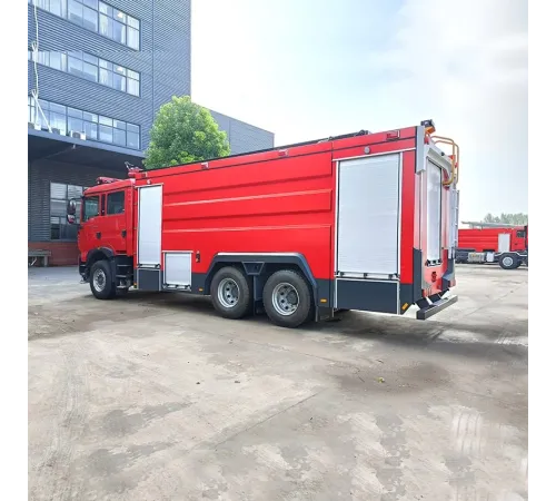 Autocamion de pompieri HOWO 6x4 16.000L